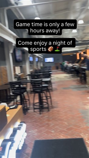 Perfect night combo: ✔️ Golf simulator ✔️ NFL games ✔️ Friends drinks We’re open tonight — grab a bay and settle in. 🏈⛳️ Book online or give us a call! #IndoorGolf #NFLNight #GolfAndFootball #SimGolf #GameDayVibes | Keystone Golf Co.