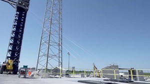 🚀✨ SpaceX ✨🚀 Test de toboggan d'évacuation d'urgence au Pad 40 avant les missions d'équipage à venir. 🎥 spacex © | Cap sur les etoiles