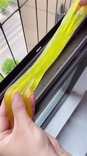 Cleaning hack you’ll wish you knew earlier ✨ So simple but such a good thing for everyday home life! #clean #cleaningtiktok #lifehack #homestuff #goodthing #foryou | DIY Decor Hacks