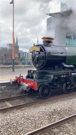 5043 GWR Steam Locomotive ‘Earl of Mount Edgcumbe’ at Moor Street Station #steam #railway #shorts