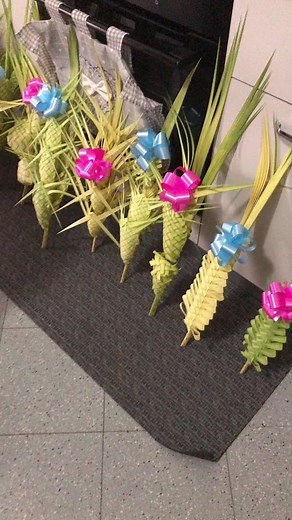 Creative Pineapple Decorations for Your Kitchen