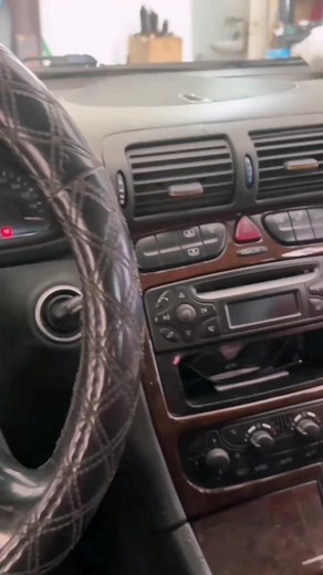 2.4K views | BENZ W203 ANDROID /APPLE SCREEN WITH CAMERA #carkit #carkitlb #71457555 #81991090 #carslover #benz #caraccessories #screens #w203 #apple #auto | Carkitlb | Facebook