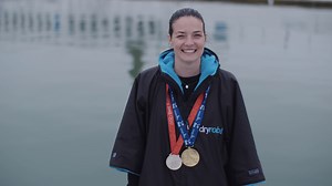 “Open water swimming for me equals freedom. It has its joys, it has its beauties, and for me it's the freedom that I find so appealing about open water swimming.” We caught up with dryrobe® Ambassador Keri-anne Payne back in October as she led an open water masterclass coaching session. Helping Sophie Hellyer Sophie Louise Hellyer, Lucy Campbell Surfer, Grace Kingswell and Anna Blackwell - Adventurer take their swimming and coaching to the next level. Keri-anne talks about her love for open wate