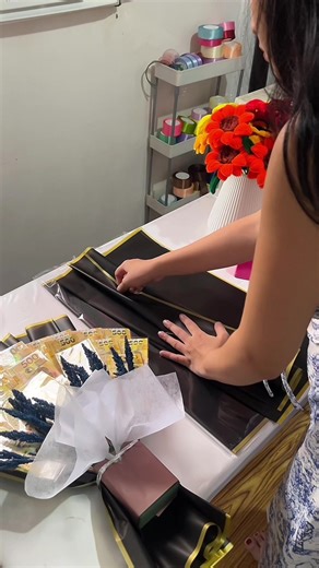 Money Bouquet Tutorial: Creative Flower Arrangement Tips