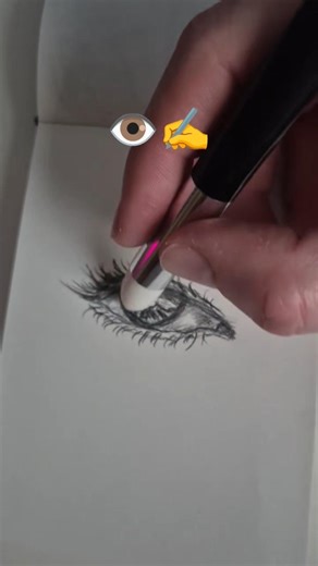 Quick practice eye sketch 👁✍️