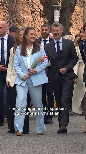 DR1 on Instagram: "- Er du helt væk? 2025 var året hvor Prinsesse Isabella fyldte 18, og vi lærte hende endnu bedre at kende. Se 'Året i Kongehuset' nu på DRTV."