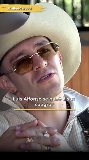 🥹❤️ Para #LuisAlfonso, sus suegros dejaron de ser solo eso y se convirtieron en unos padres más. El cantante cuenta cómo logró ganarse su cariño y cómo ellos han sido uno de sus mayores apoyos. 🫶✨ #LaRedCaracol
