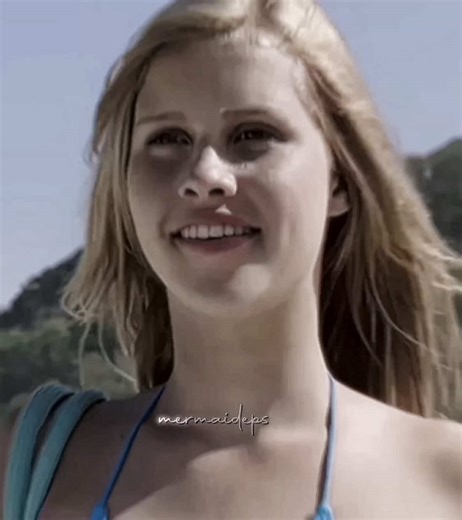 1x01 “Metamorphosis” 🫧 Emma 🩵 #foryoupage #blowup #emmagilbert #h2ojustaddwater #makemefamous (Tiktok, foryoupage, Emma Gilbert edit, h2o edits)