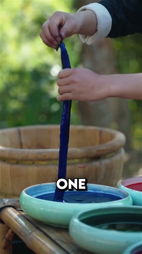 How these white pillows get turned into an art 😳🎨