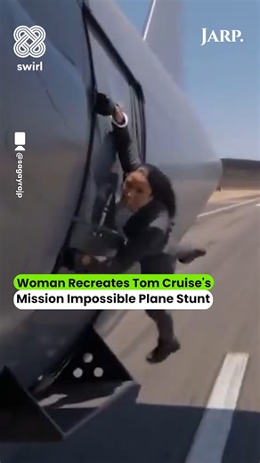 American YouTuber Michelle Khare is making headlines after fearlessly recreating Tom Cruise’s iconic Mission Impossible plane stunt. Clinging to a Lockheed C-130 aircraft flying at 240 km/h and over 2,000 feet high, Michelle described the terrifying feat as “empowering.” The jaw-dropping video has gone viral, earning her the title of “female Tom Cruise” from amazed fans. VIDEO CREDIT : @sagayrajp #MichelleKhare #TomCruise #DaringStunt #AviationChallenge #YouTuber #American #JarpMedia (For AI pow