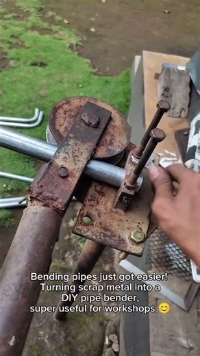 DIY Pipe Bender from Scrap Metal! #DIY #Metalworking #PipeBending #Workshop #Tools