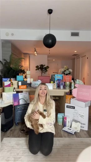 yarazaya on Instagram: "🚨HUGE GIFT-AWAY in collaboration with @divestum and @divestum_celebrity 🚨 🏆55+ followers will get everything shown and mentioned in the video, worth over 6,000! All you have to do is: 1️⃣ Comment here and tag a friend 2️⃣ Follow the accounts tagged below: (it takes less than 30 seconds) @thebagicon @getreglow @march_1315 @nubestnutrition @stonehengehealth @cliganic @dreamerforsleep @jefoo_official @meltingforest @novaalabofficial @wineemporiumtremont @sybokitchen @zent