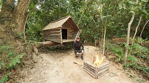 93K views · 2.1K reactions | Crafting Survival Bushcraft shelter , In the root of a fallen spruce | Bushcraft Skills | Facebook