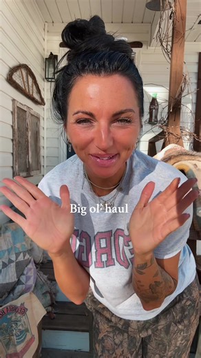 Manda Leigh🌻 (@manda.leigh8)’s video of haul