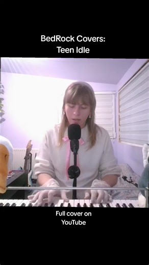 Ain't youth meant to be beautiful? #bedroompop #fyp #pianocover #marina #electraheart