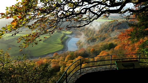 Monmouthshire and the Wye Valley comes into its own this time of year. The trees a riot of colour, crunchy leaves underfoot, a brisk chill in the air. It's a great time to go out an explore some iconic viewpoints in the Wye Valley : Eagle's Nest - Looking out over Wyndcliff Wood down the Wye Valley to Chepstow and the River Severn. Duchess Ride - Above the peaceful village of Llandogo, near the Whitestone Picnic Site. The Kymin - A famed picnic site since the 18th Century, overlooking Monmouth a