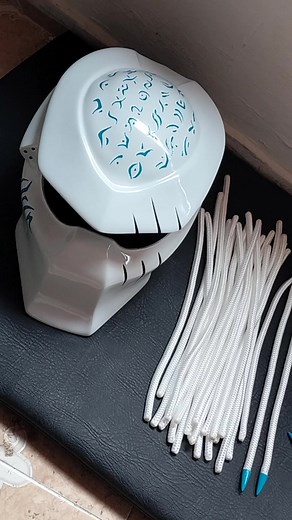 Cascos de Depredador: Diseños para Motocicletas 2025