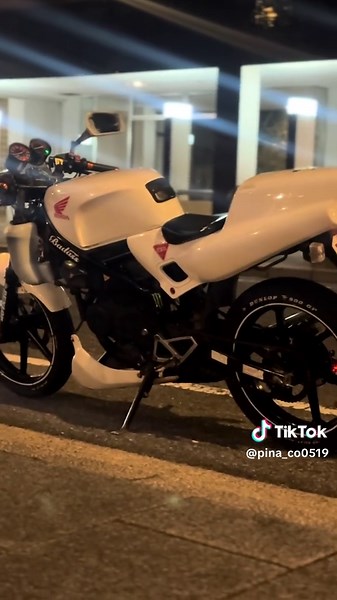 安定したネイキッドなライディング体験