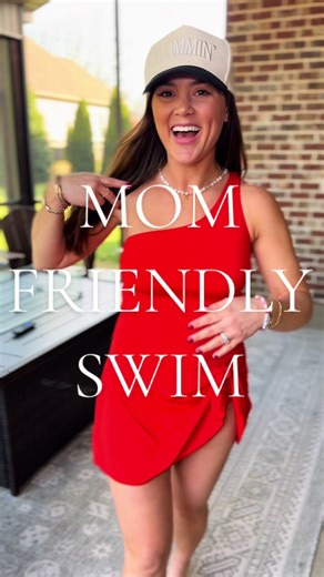 as a c-section mama to three I’m constantly looking for mom friendly swim that also provides good tummy control and this one is 10/10!!!👏🏼🤩 #swimsuit #momswimsuit #onepiece #modest #swim