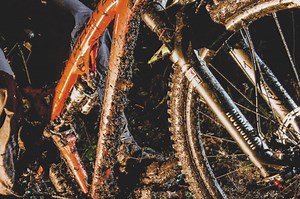 12 ways to stop mud messing with your bike and body - MBR