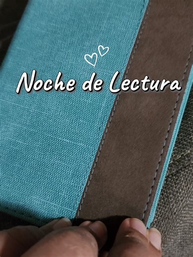 A comenzar la primera lectura del año. El rey Lacrontte me espera. ¿Con cuál libro empezaron el año? #magnuslacrontte #kindle #primeralecturadelaño #booktokpuertorico #booktokgirlies