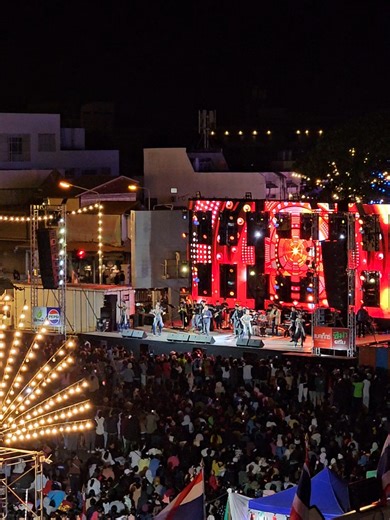 คอนเสิร์ตมนต์แคน แก่นคูน งานกาชาดร้อยเอ็ด คืนที่ 9 คนแน่นมาก #งานกาชาดร้อยเอ็ด69 #งานกาชาดร้อยเอ็ด #มนต์แคนแก่นคูน