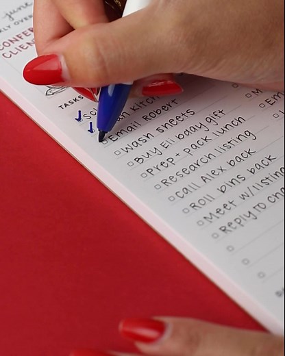 You asked, we listened! The Ink Volt Power List is now available as a spiral-bound deskpad with a protective cover! 🚀 Take your to-do list to the next level! The Ink Volt Power List is a mega to-do list, weekly planner, and prioritization tool all in one. It features a 5-day undated weekly schedule so you can plan your events, appointments, deadlines, and more with structure and ease. Power up your week and productivity – with 52 sheets, you're set for an entire year! 🇺🇸 Proudly made in the U