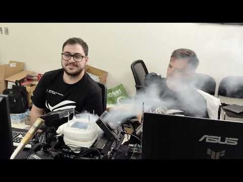 Intel Xeon 698X overclocked to 6 GHz 2100W!