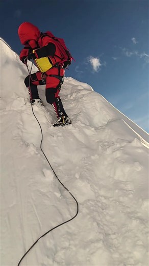 Understanding the Costs of Climbing Everest and the 7 Summits