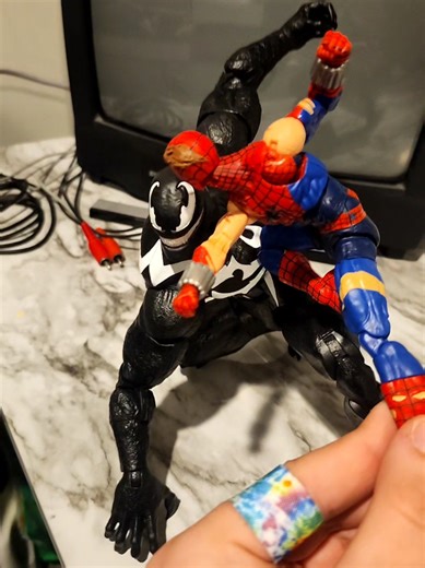 Massive Venom Figure Review and Insights