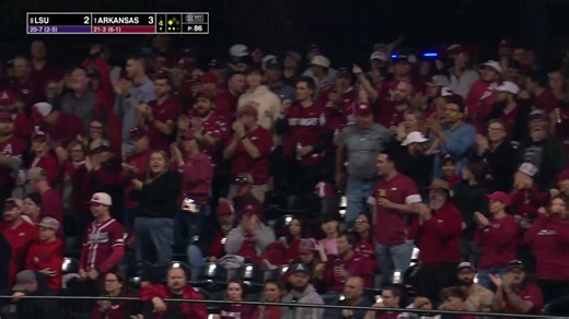 BENNY BARRELS FOR THE LEAD! 💥 | Arkansas Razorback Baseball