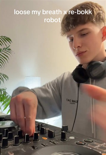 Lose My Breath x Re-Bokk Robot Music Mix