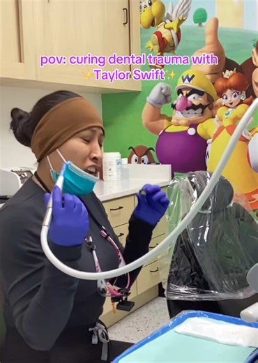 ✨Trauma-free dentistry, but make it a sing-along! We can’t wait to karaoke with your littles here at Bloom Pediatric Dentistry! #bloompediatricdentistry #pediatricdentistry #murphytx
