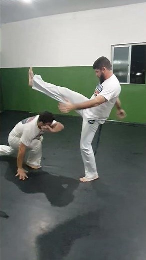 Ball X Quick Training #capoeira #capoeiraclass #capoeiraangola #childrenscapoeira #capoeiramma