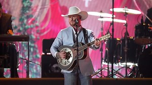 Here's the national anthem singer for the MLB All-Star Game