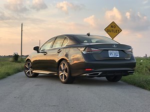 2017 Lexus GS 200t Review