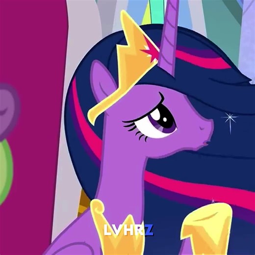 Remembering Queen Elizabeth: Twilight Sparkle Pays Tribute | My Little Pony Edit