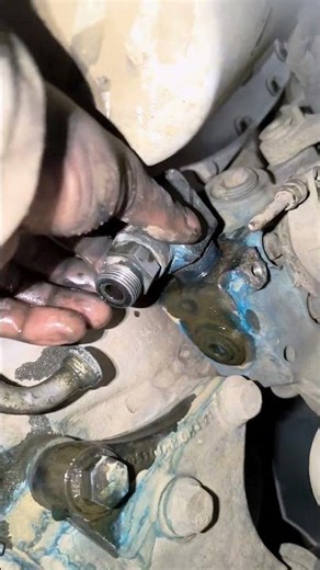 TATA 4825 BS6 water socket open #mechanic #life #hindi #dialogue #reels #video