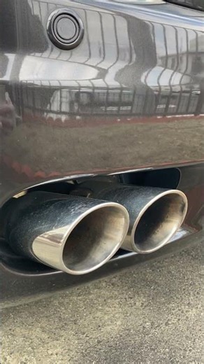 Maserati quattroporte sport GT V8 idling sound!!