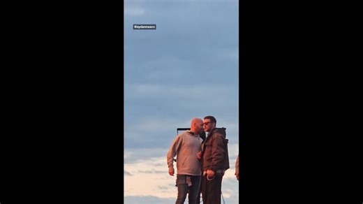 Justin Timberlake screams at crew in front of fans