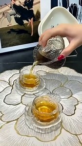 Introducing our Luxury Golden Floral Placemats—a perfect blend of elegance and functionality to enhance your dining experience. These exquisite placemats are designed to add a touch of sophistication to any table setting. Key Features: Exquisite Floral Design 🌸: Intricate, artistic floral patterns provide a luxurious and eye-catching addition to your dining table. Versatile for All Occasions 🎉: Ideal for cozy tea times, casual family meals, or formal dinner parties, these placemats enhance the