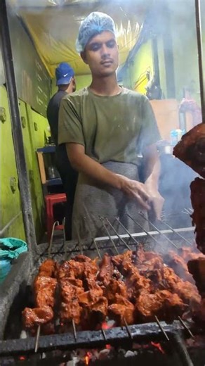 அசாமில்💢chicken roll சாப்பிட்டாச்சு #trending #shorts #short #marketing #chicken #food #foodie #leo