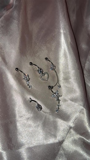 Lujoso Belly Jewelry: Estilos y Tendencias