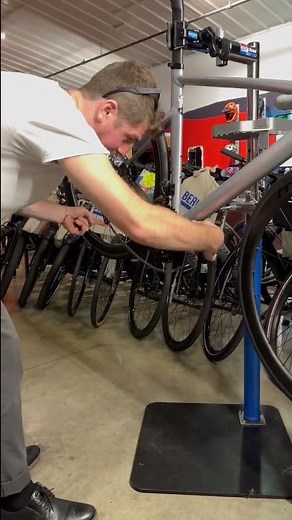 How to fix a STUCK bike chain!