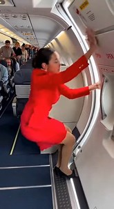 Closing main entry door | The Globe HBD