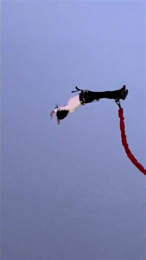 Leap into the Sky: The Thrill of Bungee Jumping