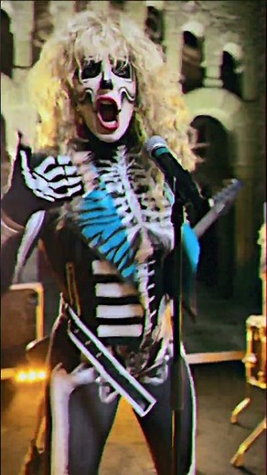 Broken Peach - Call Me (Short)