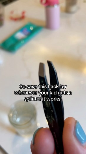 1.3M views · 10K reactions | If your child gets a splinter here’s a great mom and dad hack to help get it out! #mom #momhack #parenthack #splinter | HonestlyAutumn | Facebook