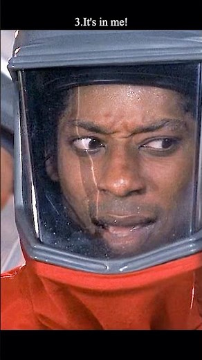 When an alien mosquito decides to enter through the "back door"...