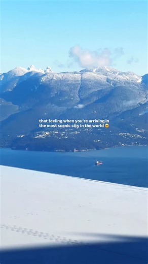 There’s an unexplainable feeling when you’re arriving back home and you spot Vancouver with its snowy mountain backdrop. Especially when it’s not raining. 🥹 Whatever you think about Vancouver, the views are spectacular. | Soni Nieto Balboa